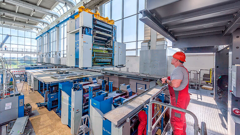 Instalación de prensas industriales: Impulsando el éxito productivo de nuestros clientes.